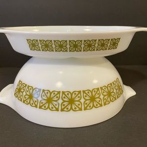 Pyrex Verde Floral Mixing And Divided Dish